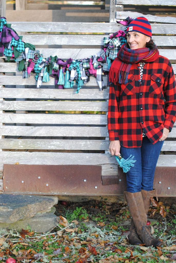 Libbie Summers/Flannel and Tassel Garland