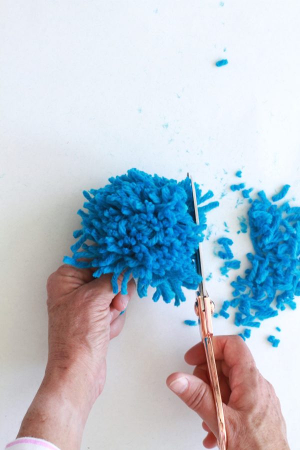 DIY, Libbie Summers, How To, Pom Pom, Craft